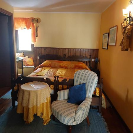 Una Franca Camere Di Charme Biella Bagian luar foto