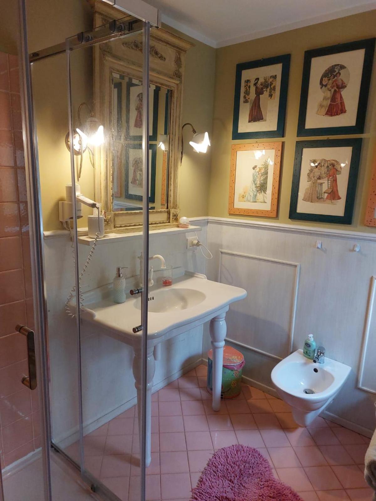 Una Franca Camere Di Charme Biella Bagian luar foto